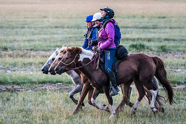 HeidiTelstadFinishLine2